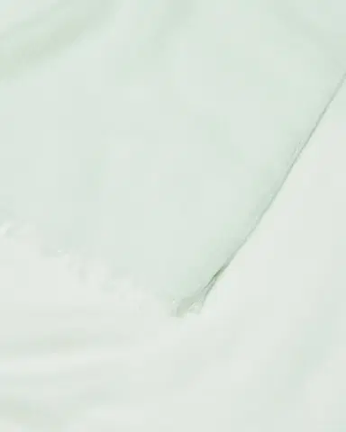 Loro Piana Maxi Cashmere Stole | Thumbnail 3