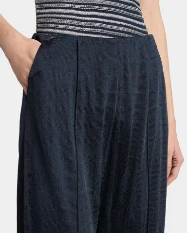 Giorgio Armani Jacquard Jersey Straight-Leg Trousers | Thumbnail 4 Giorgio Armani Jacquard Jersey Straight-Leg Trousers | Thumbnail 4