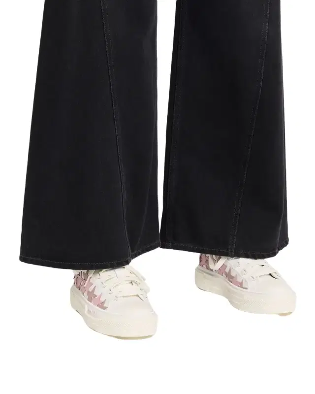 Stars Court Low-Top Sneakers