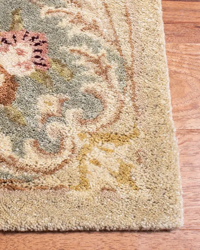 Safavieh Aubusson Hand Tufted Rug
