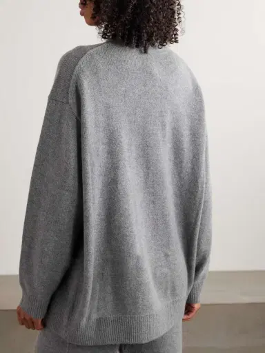 Skims Oversized Cashmere Sweater - Dark Heather | Thumbnail 4 Skims Oversized Cashmere Sweater - Dark Heather | Thumbnail 4