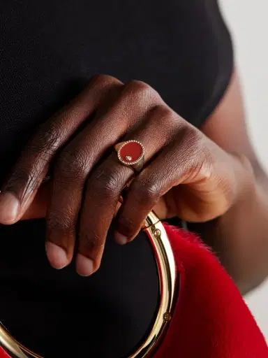 Yvonne Léon 9-karat Gold, Agate And Diamond Signet Ring | Thumbnail 2
