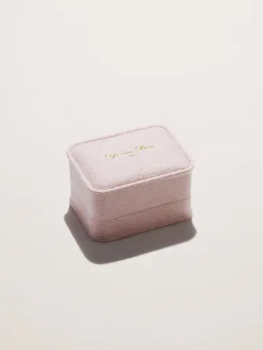 Yvonne Léon 9-karat Gold, Agate And Diamond Signet Ring | Thumbnail 5