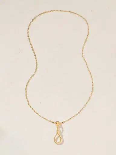 Marla Aaron Small True Lover's Knot Lock + Chain 18-karat Gold Necklace | Thumbnail 4 Marla Aaron Small True Lover's Knot Lock + Chain 18-karat Gold Necklace | Thumbnail 4