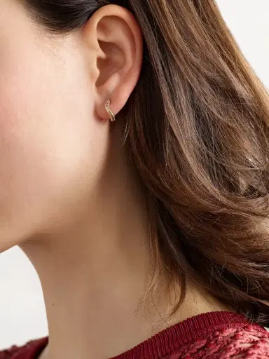 STONE AND STRAND Freddie 14-karat Gold Hoop Earrings | Thumbnail 2 STONE AND STRAND Freddie 14-karat Gold Hoop Earrings | Thumbnail 2