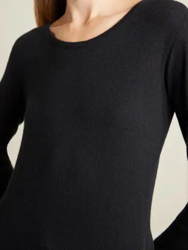 The Row Nezana Cashmere Sweater | Thumbnail 5 The Row Nezana Cashmere Sweater | Thumbnail 5