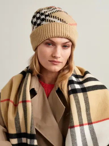 Burberry Checked Ribbed Cashmere-blend Beanie | Thumbnail 2