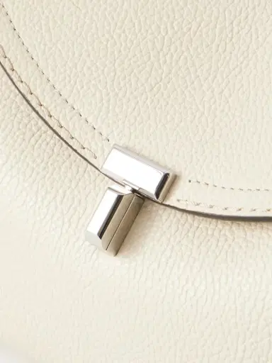 TOTEME T-lock Leather Shoulder Bag | Thumbnail 5