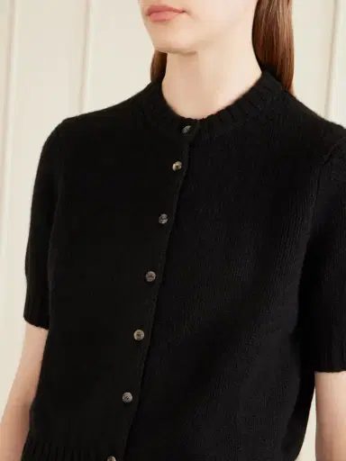 Khaite Nora Cropped Cashmere Cardigan | Thumbnail 4 Khaite Nora Cropped Cashmere Cardigan | Thumbnail 4