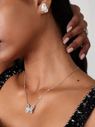 De Beers London Portraits Of Nature Butterfly 18-karat White Gold Diamond Necklace | Thumbnail 5