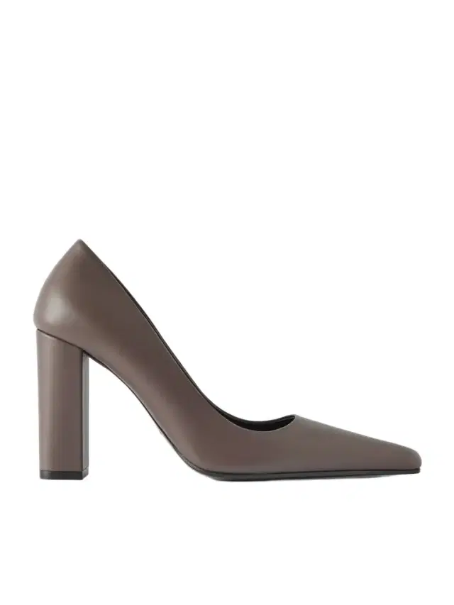 110 Leather Pumps