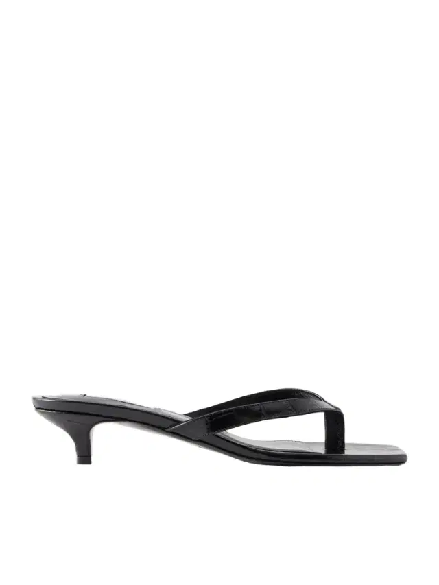 TOTEME Croc-effect Leather Thong Sandals