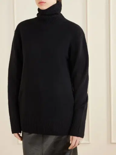 TOTEME Cashmere Turtleneck Sweater | Thumbnail 3