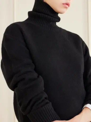 TOTEME Cashmere Turtleneck Sweater | Thumbnail 5