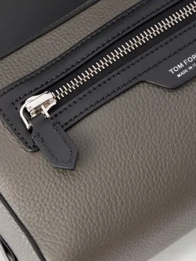 Tom Ford Soft Leather Vanity Case - Men | Thumbnail 3 Tom Ford Soft Leather Vanity Case - Men | Thumbnail 3