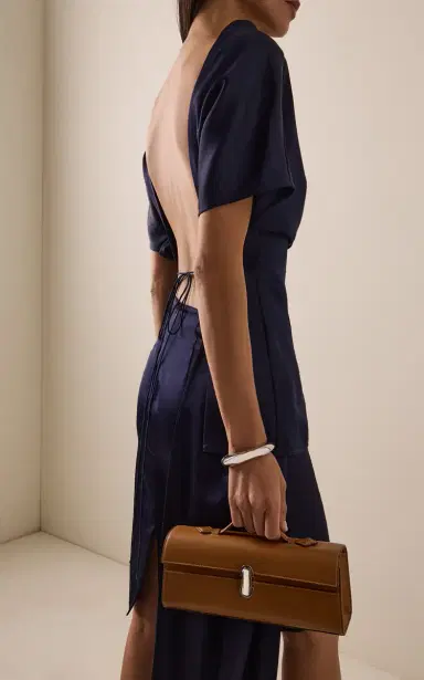 Savette The Slim Symmetry Leather Pochette | Thumbnail 2