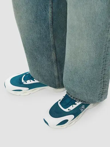Loewe Men's X ON Cloudsolo Low-Top Sneakers | Thumbnail 2
