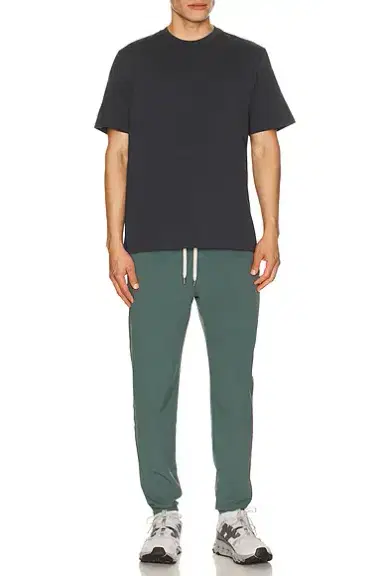 Vuori Heavyweight Relaxed Tee | Thumbnail 3