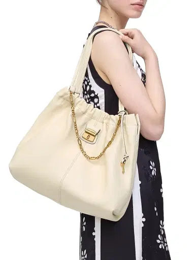Marc Jacobs Women's The Cristina Leather Tote Bag - Ivory | Thumbnail 2 Marc Jacobs Women's The Cristina Leather Tote Bag - Ivory | Thumbnail 2