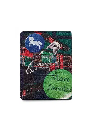 Marc Jacobs The City Leather Passport Case - London | Thumbnail 3 Marc Jacobs The City Leather Passport Case - London | Thumbnail 3