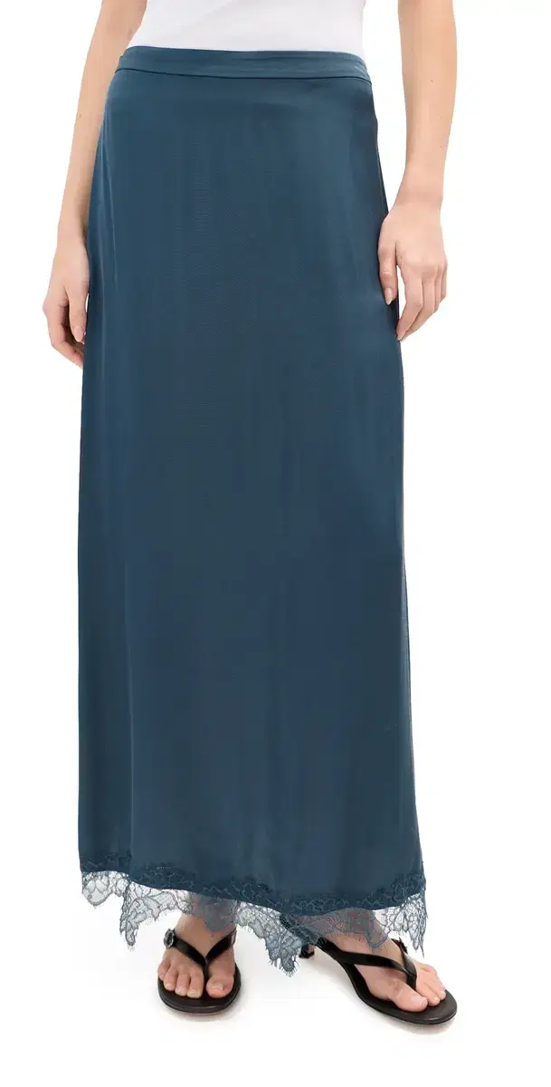 LE BOP Marion atin kirt Navy