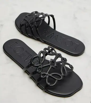 Loewe Paula's Ibiza Petal Anagram leather slides | Thumbnail 3 Loewe Paula's Ibiza Petal Anagram leather slides | Thumbnail 3