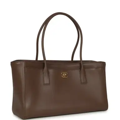 Chanel Chanel Small Cerf Shopping Bag Brown Calfskin Gold Hardware | Thumbnail 2 Chanel Chanel Small Cerf Shopping Bag Brown Calfskin Gold Hardware | Thumbnail 2