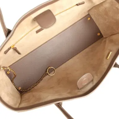Chanel Chanel Small Cerf Shopping Bag Brown Calfskin Gold Hardware | Thumbnail 7 Chanel Chanel Small Cerf Shopping Bag Brown Calfskin Gold Hardware | Thumbnail 7
