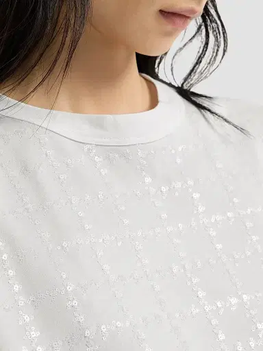 Brunello Cucinelli Women's Cotton Jersey T-Shirt with Dazzling Windowpane Embroidery - White | Thumbnail 4 Brunello Cucinelli Women's Cotton Jersey T-Shirt with Dazzling Windowpane Embroidery - White | Thumbnail 4