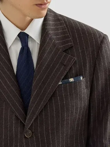 Brunello Cucinelli Men's Silk Geometric Pattern Pocket Square - Navy Blue | Thumbnail 3 Brunello Cucinelli Men's Silk Geometric Pattern Pocket Square - Navy Blue | Thumbnail 3