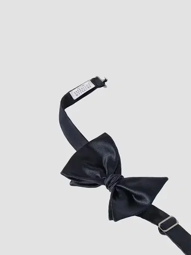 Brunello Cucinelli Men's Cotton and Silk Satin Bow Tie | Thumbnail 3