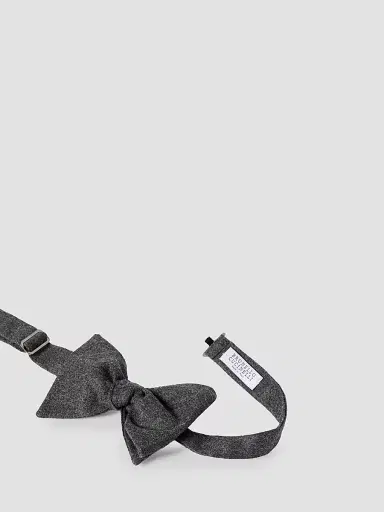 Brunello Cucinelli Men's Cashmere and Silk Lightweight Flannel Bow Tie | Thumbnail 2