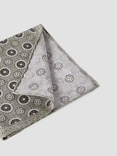 Brunello Cucinelli Men's Silk Pocket Square with Medallion Design | Thumbnail 2 Brunello Cucinelli Men's Silk Pocket Square with Medallion Design | Thumbnail 2