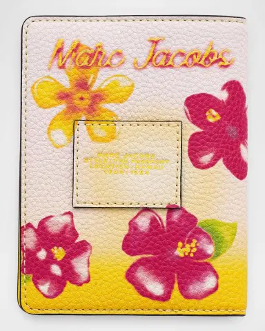 Marc Jacobs The City Passport Case | Thumbnail 6 Marc Jacobs The City Passport Case | Thumbnail 6
