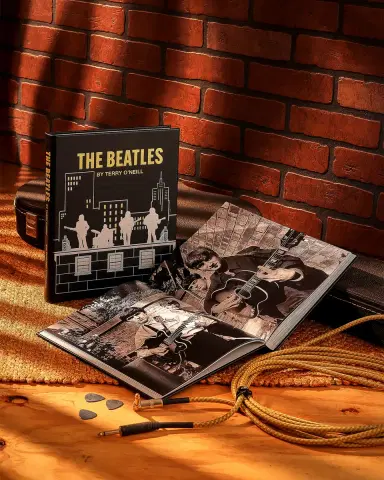 Graphic Image "The Beatles by Terry O 'Neill: The Definitive Collection" Leather-Bound Book | Thumbnail 5 Graphic Image "The Beatles by Terry O 'Neill: The Definitive Collection" Leather-Bound Book | Thumbnail 5