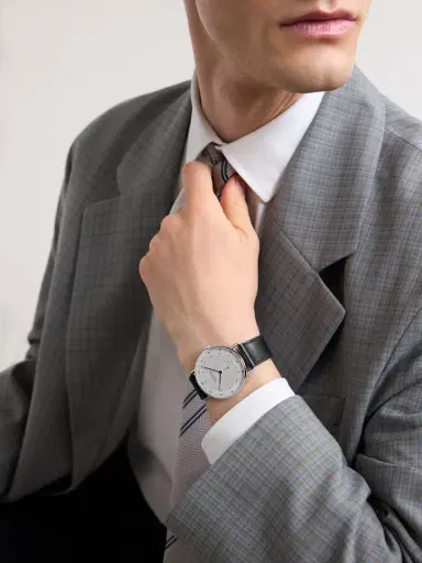 NOMOS Glashütte Metro 38 Date Hand-Wound Stainless Steel Watch, Ref.1102 - Men | Thumbnail 2 NOMOS Glashütte Metro 38 Date Hand-Wound Stainless Steel Watch, Ref.1102 - Men | Thumbnail 2
