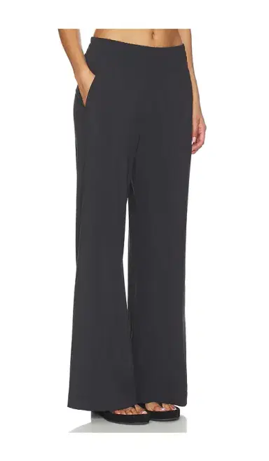 Vuori Villa Wide Leg Pants | Thumbnail 2
