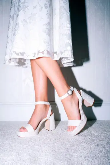 Markarian Dolly Low Sandal White Lace | Thumbnail 2