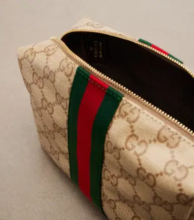Gucci Essence Classic GG canvas makeup bag | Thumbnail 3 Gucci Essence Classic GG canvas makeup bag | Thumbnail 3