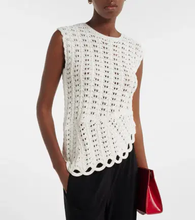 Loulou de Saison Saez asymmetric scalloped crochet top | Thumbnail 4