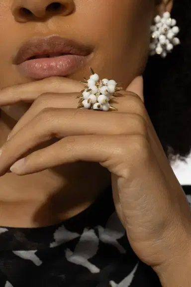 ALETTO BROTHERS Whte Onyx Spiked Muse Ring | Thumbnail 4