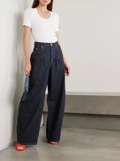 Jacquemus The Ovalo De-nîmes Pleated High-rise Barrel-leg Jeans | Thumbnail 2 Jacquemus The Ovalo De-nîmes Pleated High-rise Barrel-leg Jeans | Thumbnail 2
