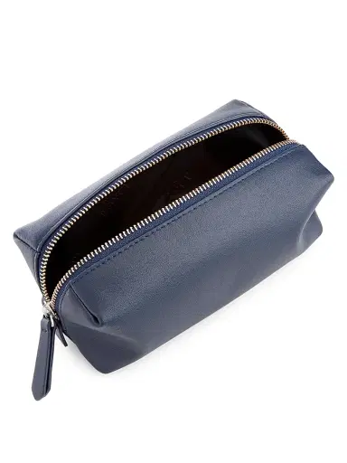 Royce New York Women's Zipper Leather Travel Utility Bag | Thumbnail 2