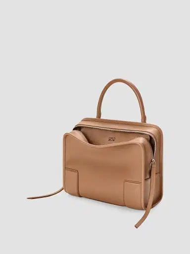 Loewe Women's Amazona 180 Medium Leather Handbag | Thumbnail 5 Loewe Women's Amazona 180 Medium Leather Handbag | Thumbnail 5