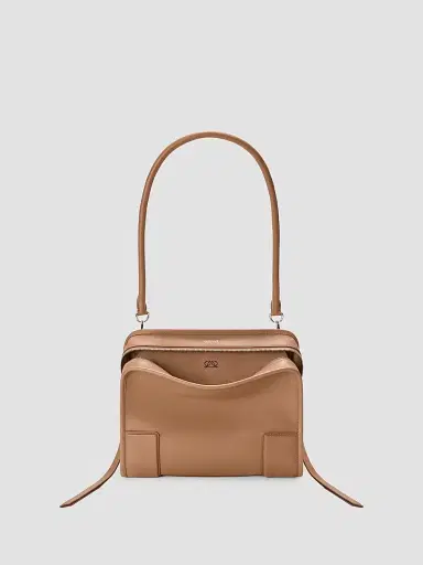 Loewe Women's Amazona 180 Medium Leather Handbag | Thumbnail 8 Loewe Women's Amazona 180 Medium Leather Handbag | Thumbnail 8