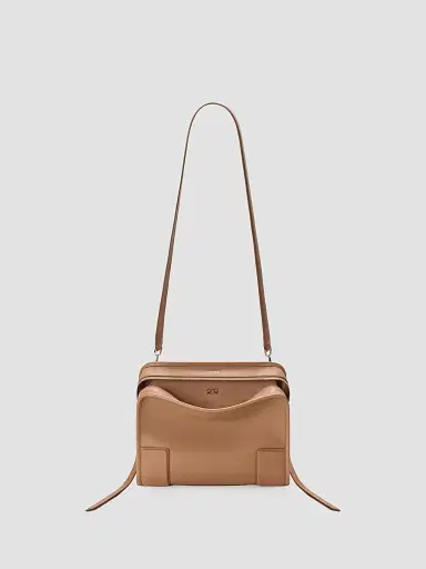 Loewe Women's Amazona 180 Medium Leather Handbag | Thumbnail 9 Loewe Women's Amazona 180 Medium Leather Handbag | Thumbnail 9