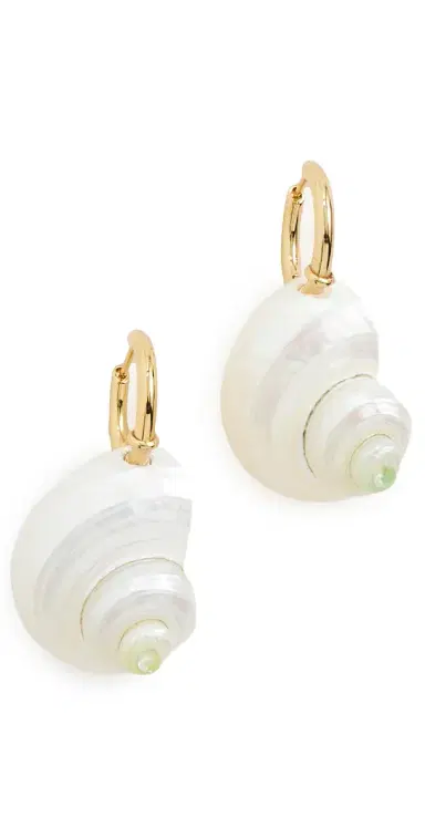 Madewell Shell Statement Hoop Earrings Antique Gold One Size | Thumbnail 1 Madewell Shell Statement Hoop Earrings Antique Gold One Size | Thumbnail 1