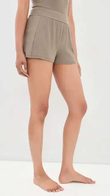 Commando Better Than Basic Rib Relaxed Shorts | Thumbnail 4