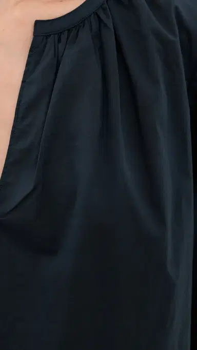 Frame The Poet Blouse | Thumbnail 6