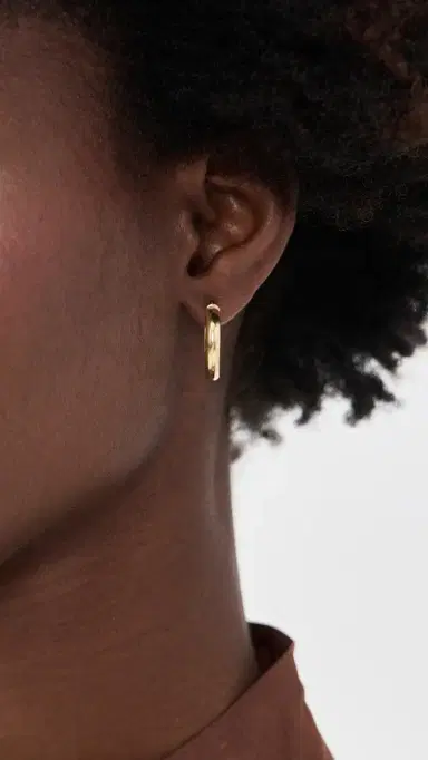 SHASHI The Signature Hoops Gold One Size | Thumbnail 3